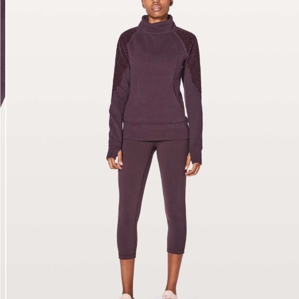 Lululemon Floral Flock Pullover
Black Cherry